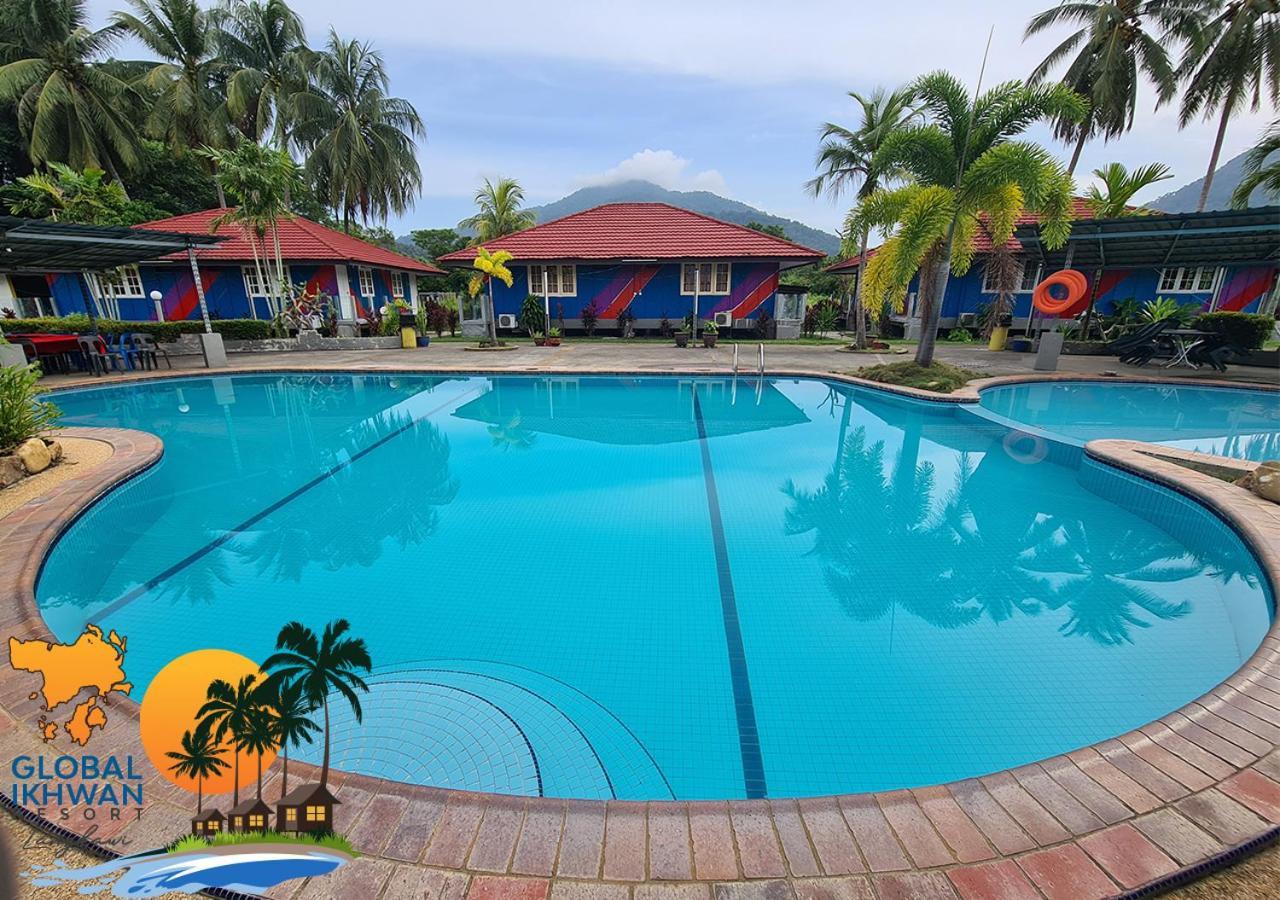 Global Ikhwan Resort Kuah Exterior foto